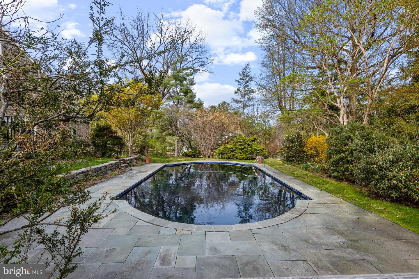 331 Fishers Rd