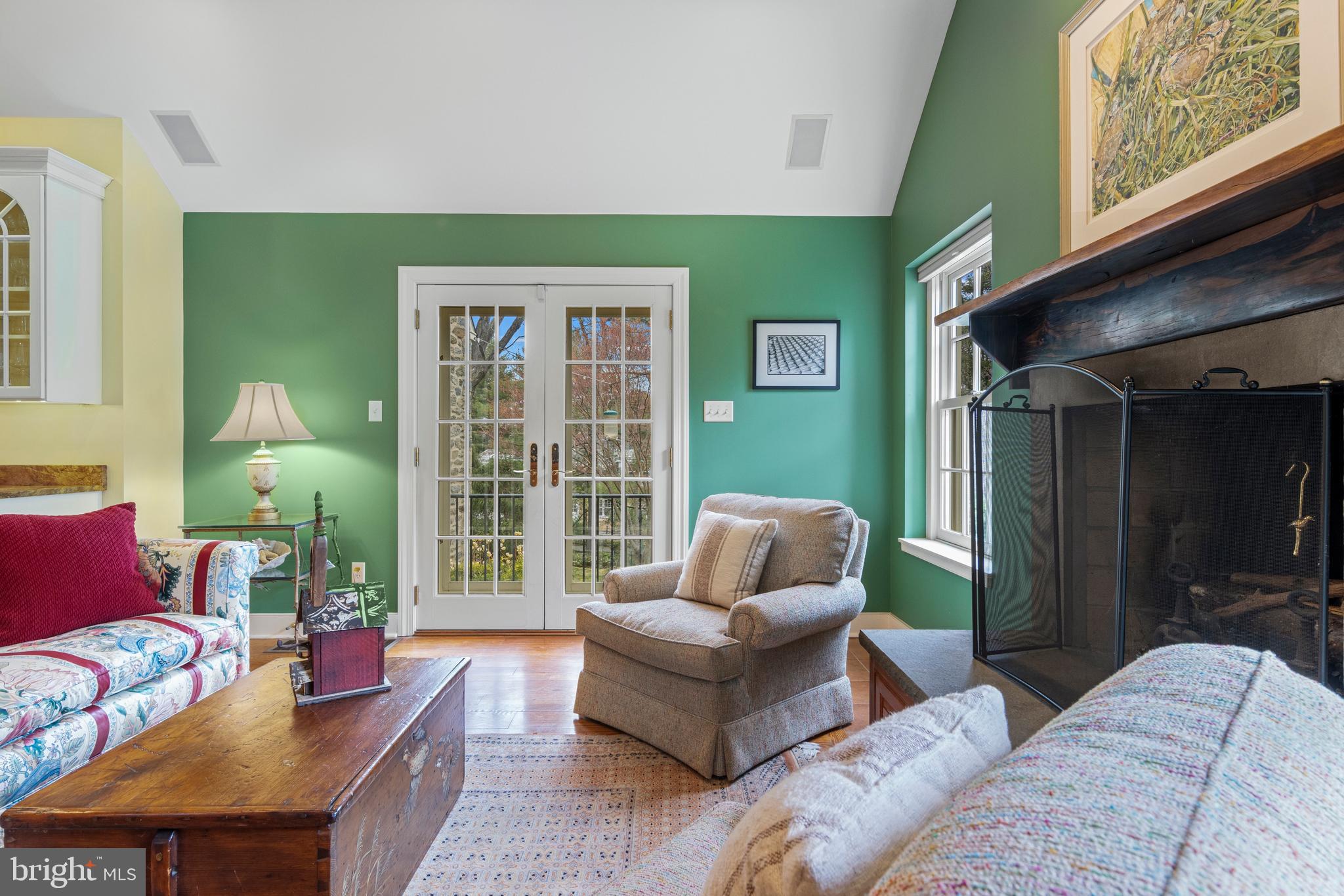 331 Fishers Rd