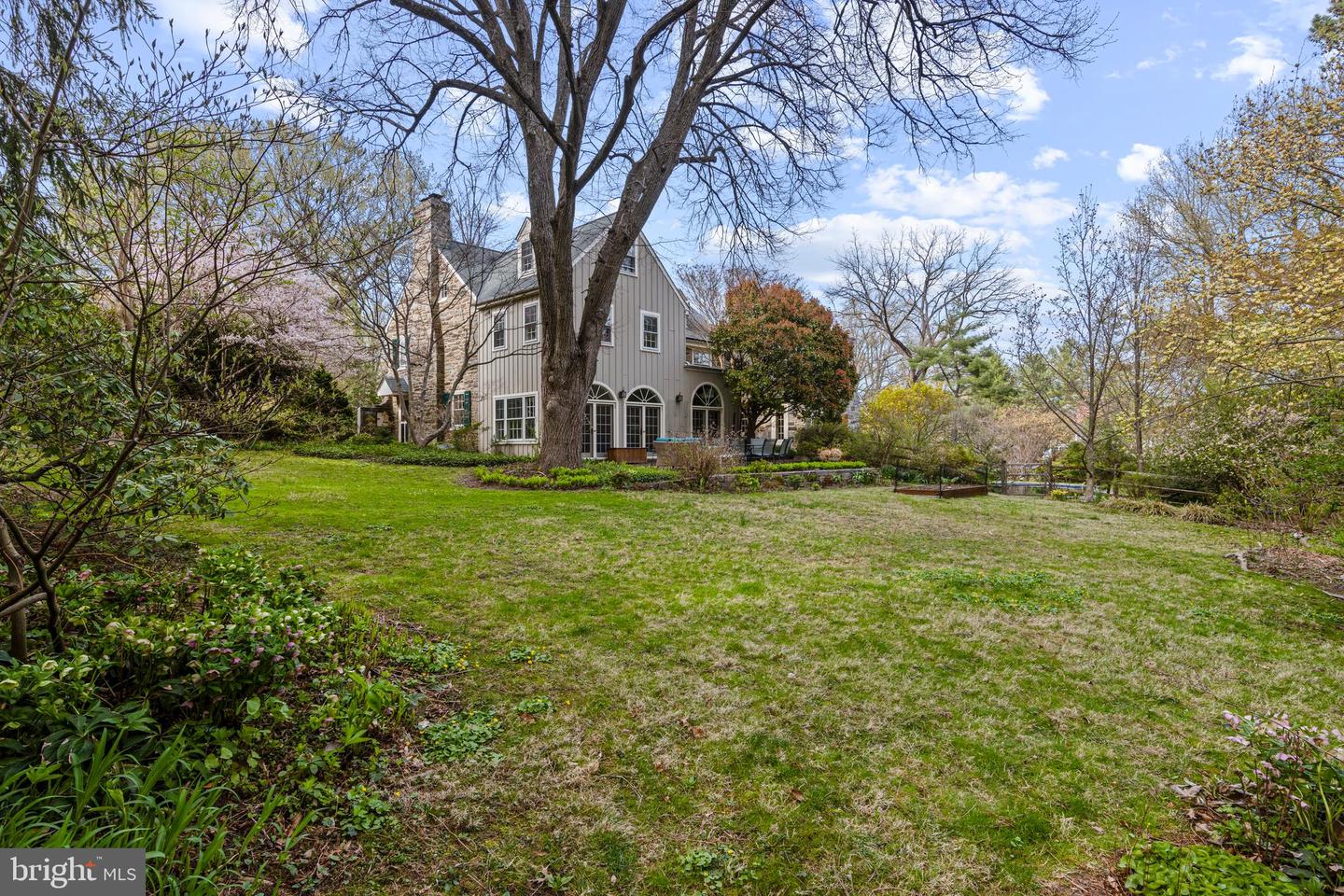 331 Fishers Rd