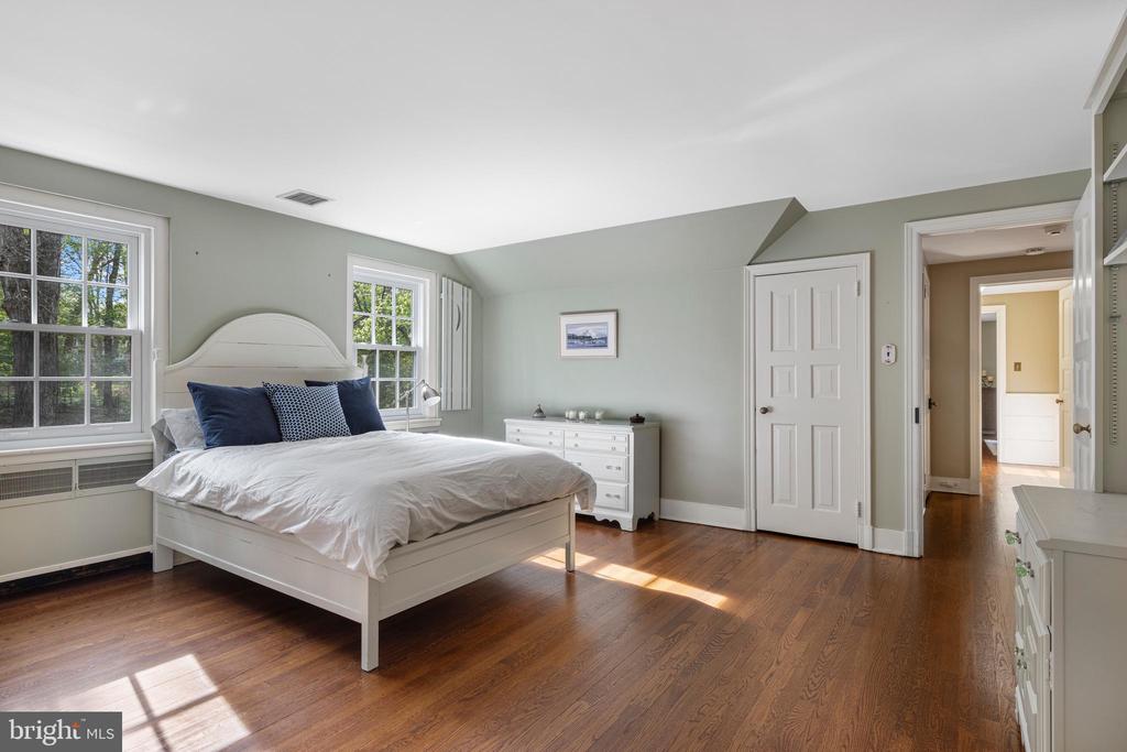 126 Anton Rd