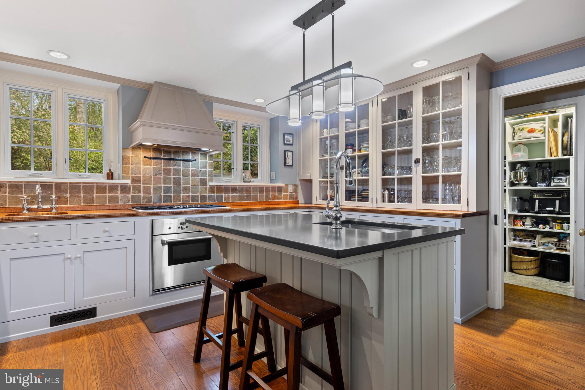 126 Anton Rd