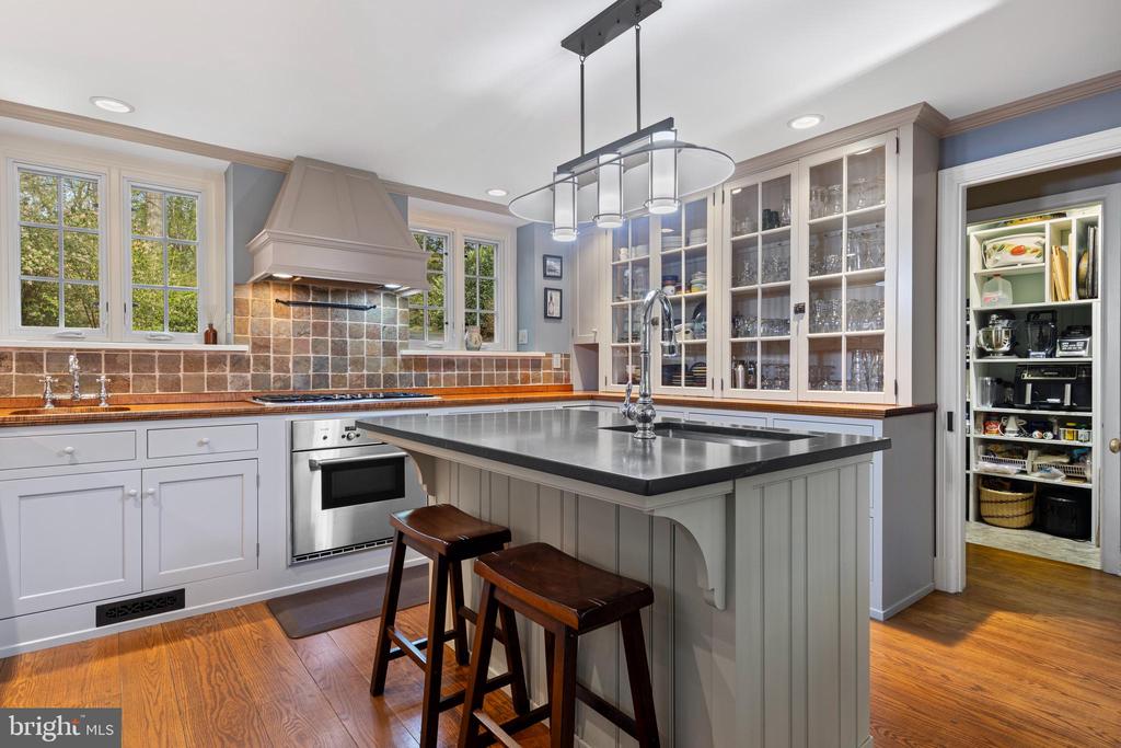 126 Anton Rd