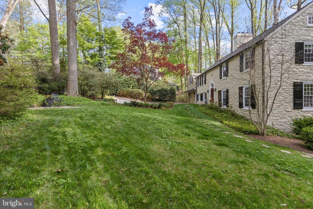 126 Anton Rd