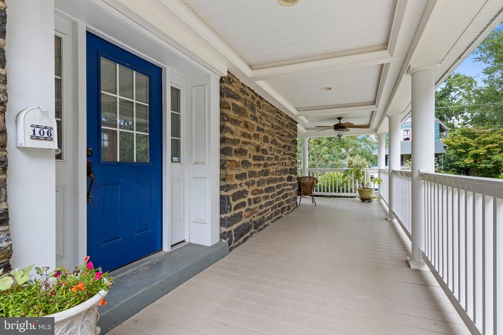 106 WOODSIDE AVENUE
