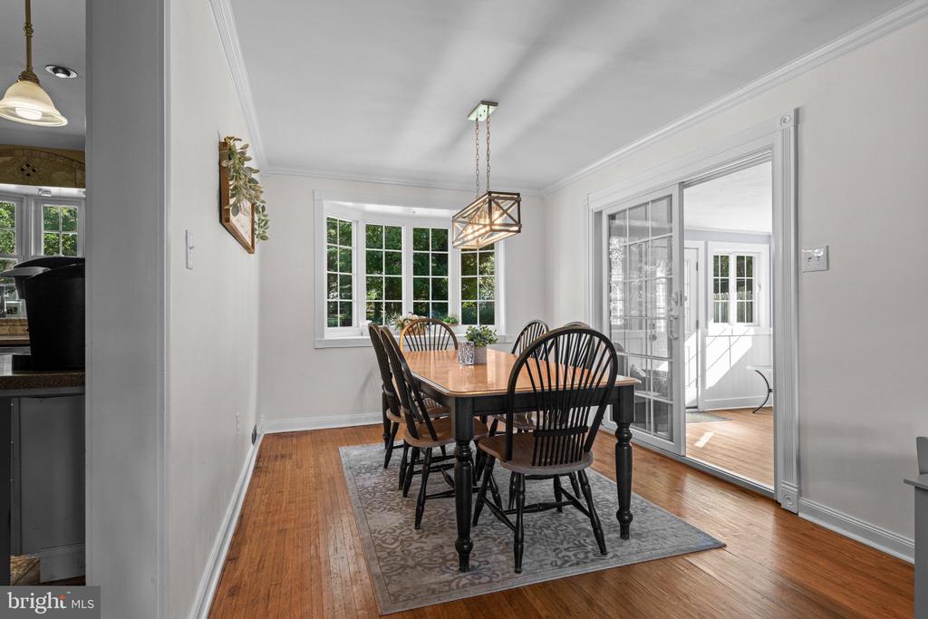 385 EVERGREEN ROAD