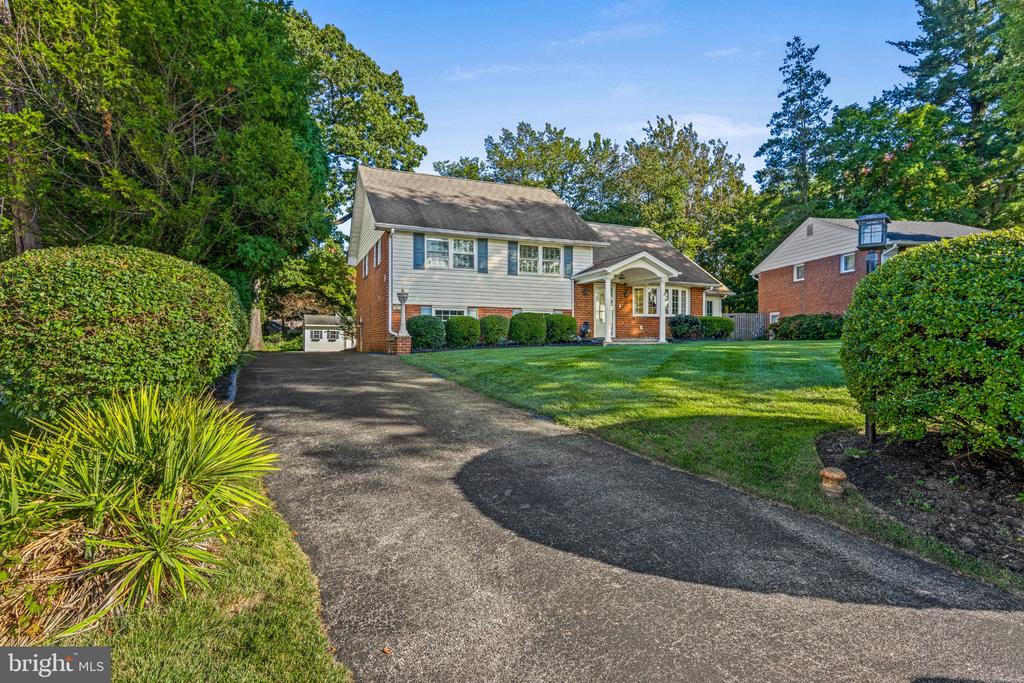 385 EVERGREEN ROAD