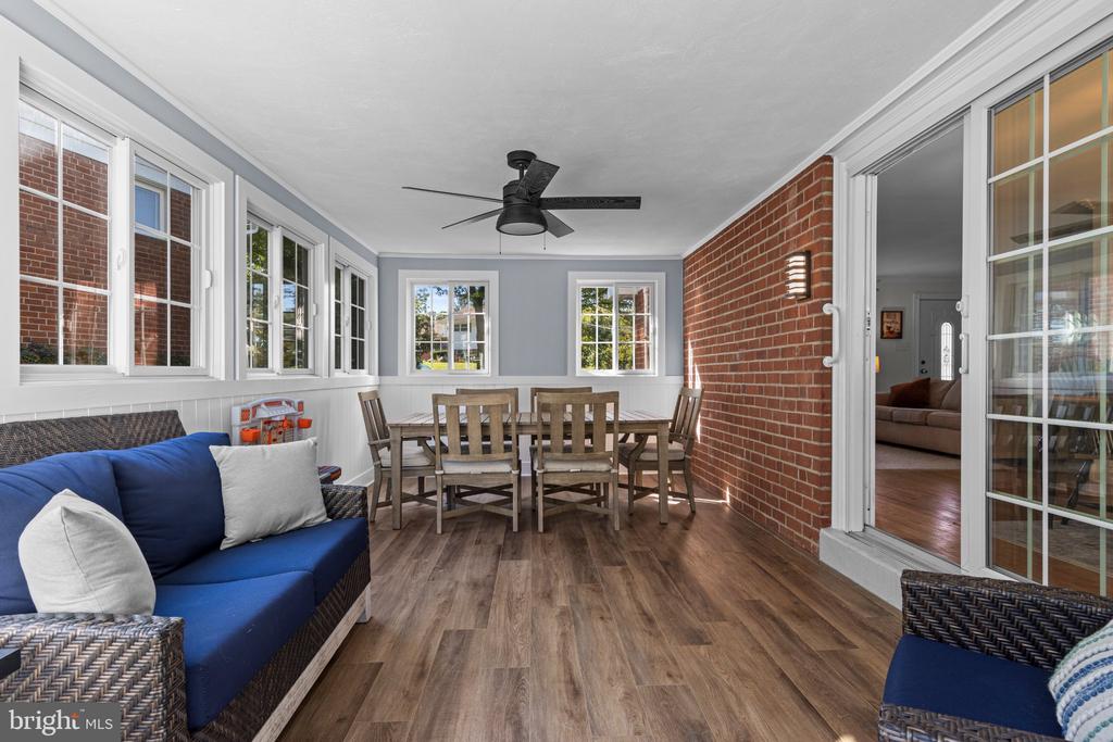 385 EVERGREEN ROAD
