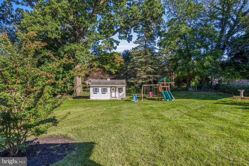 385 EVERGREEN ROAD