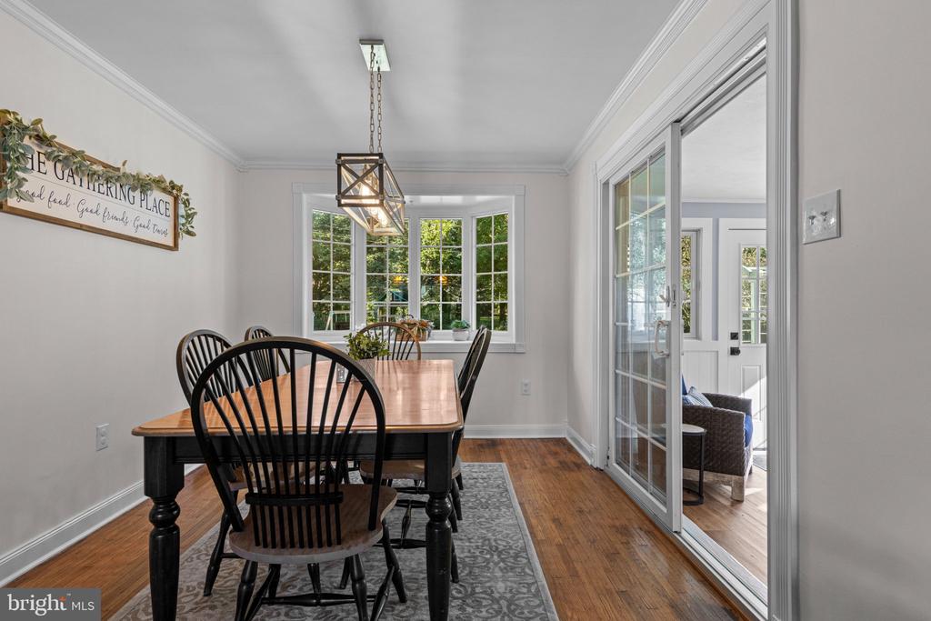 385 EVERGREEN ROAD