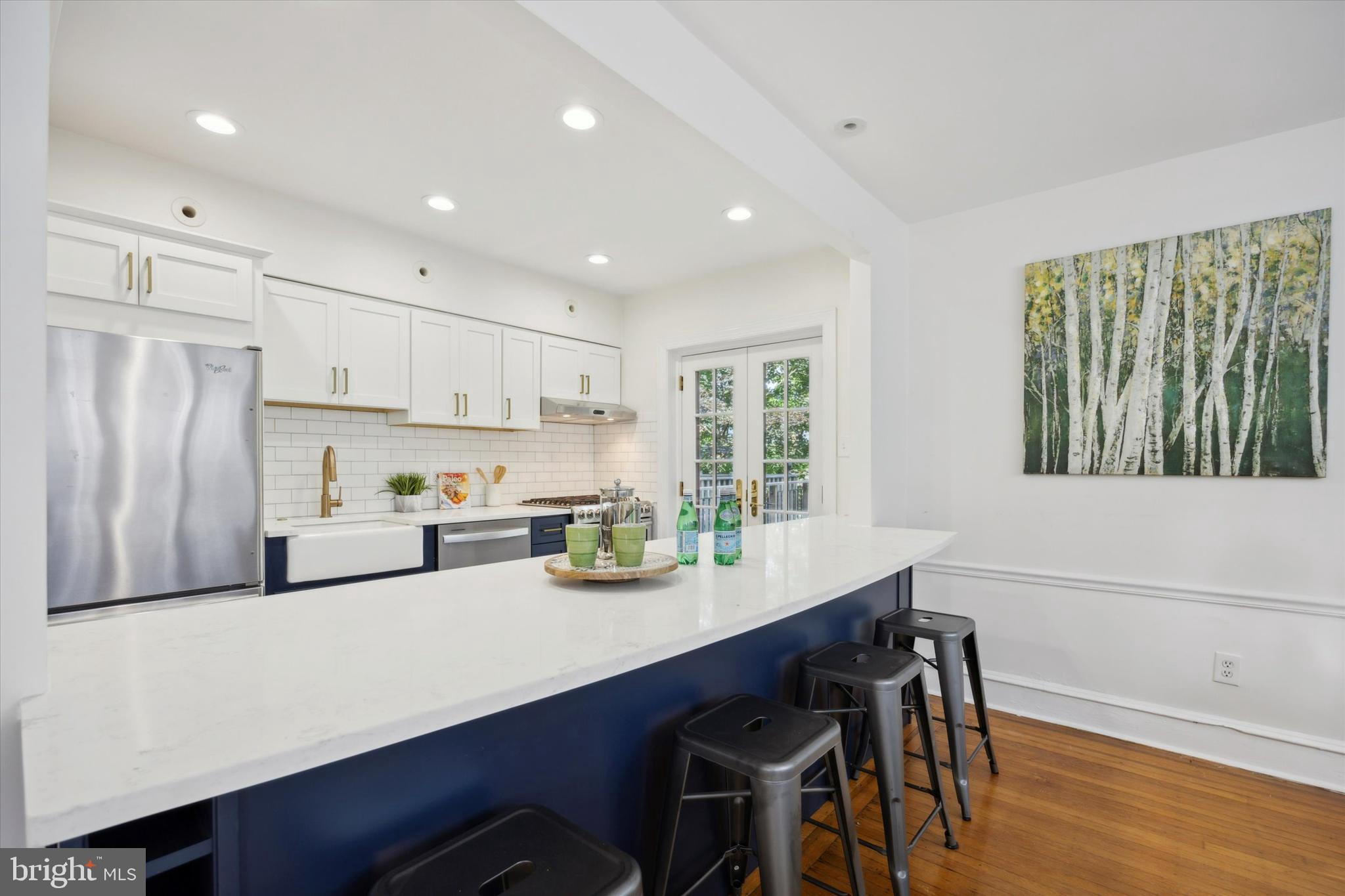238 E Highland Ave