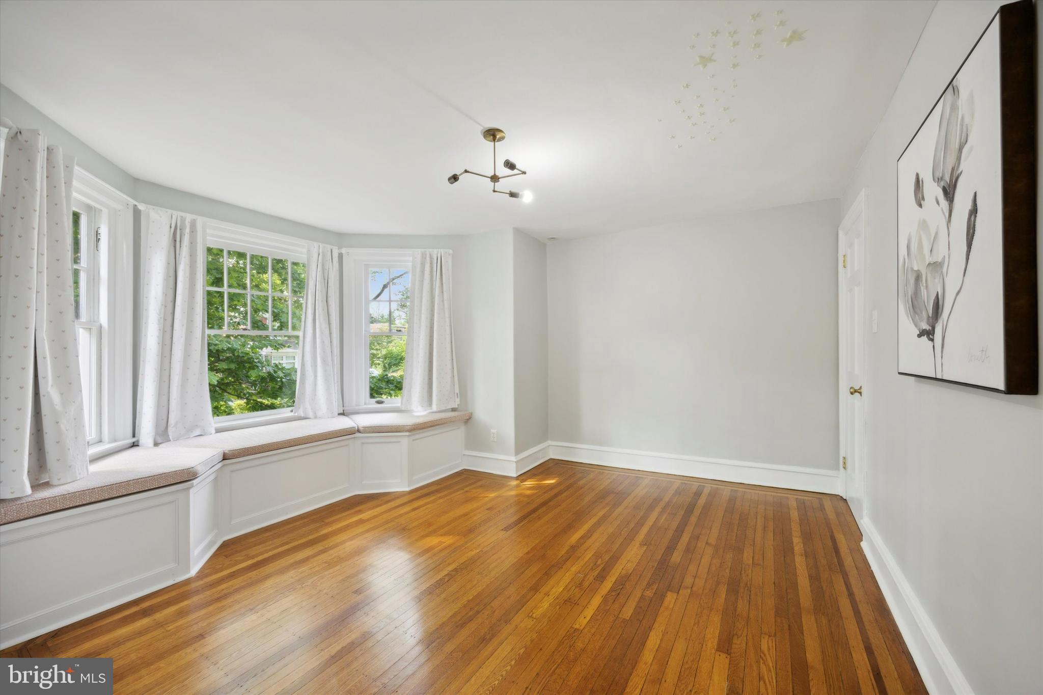 238 E Highland Ave