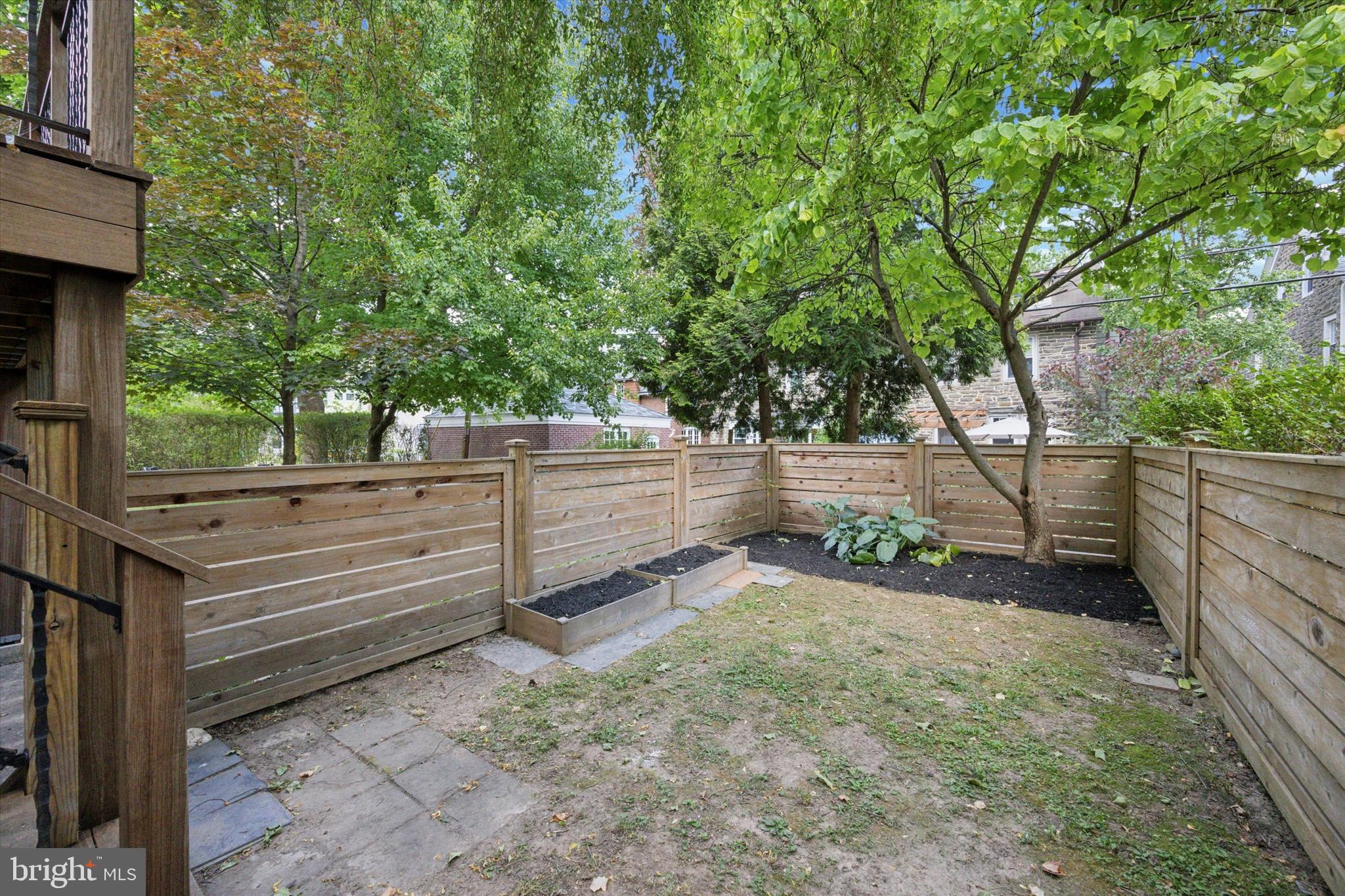 238 E Highland Ave