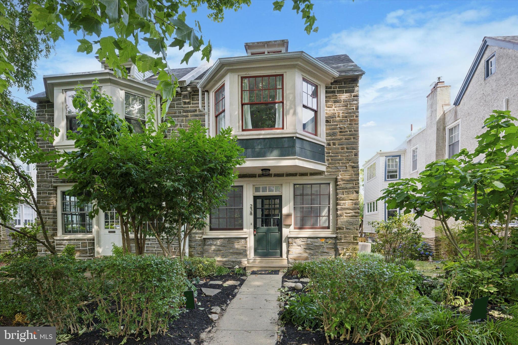 238 E Highland Ave