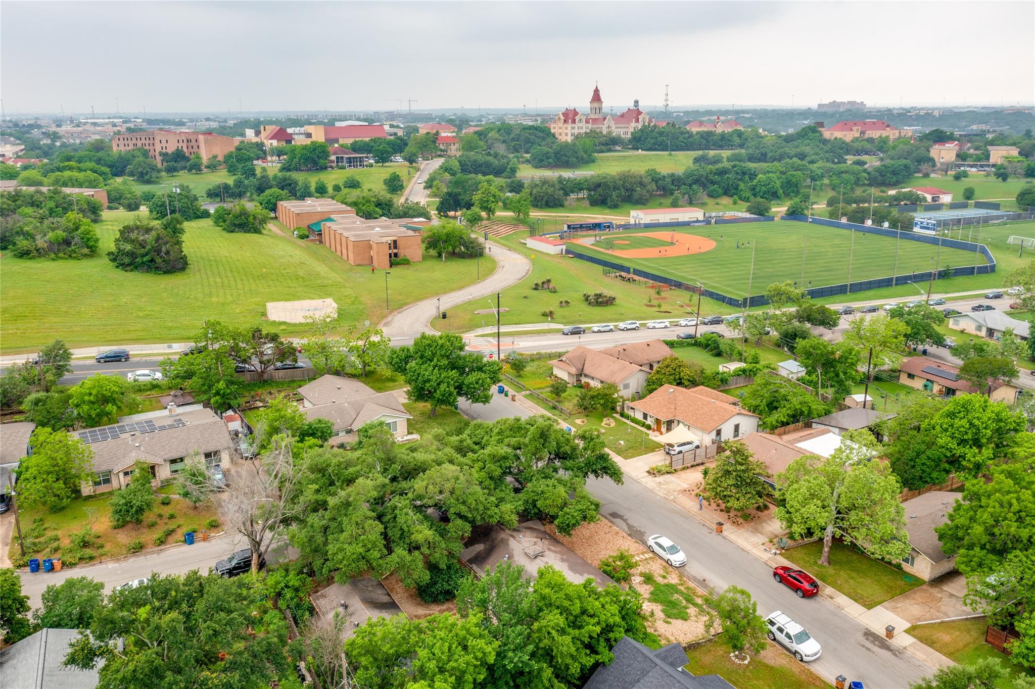 2707 East Side DR