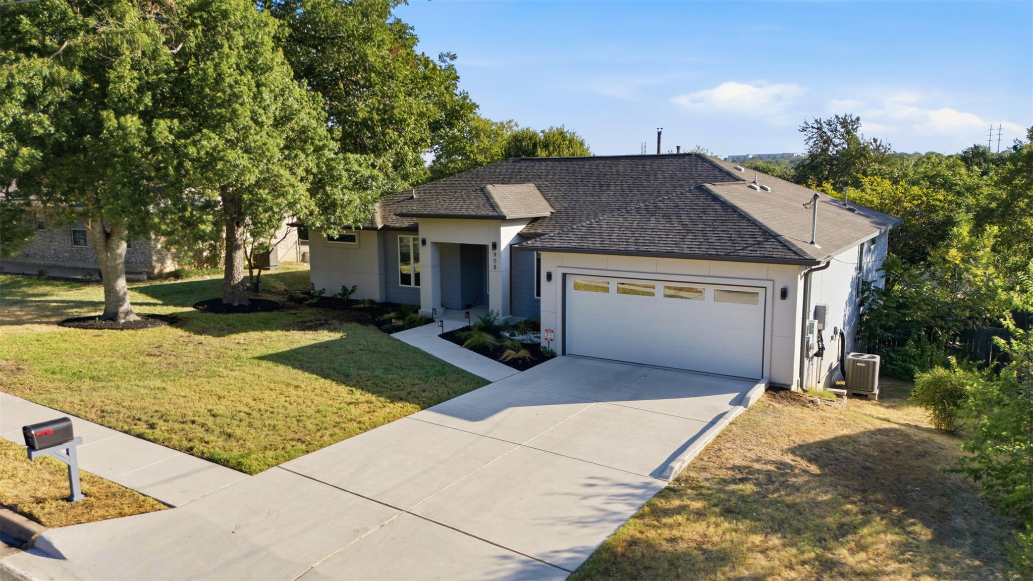 908 Rocky Spring RD