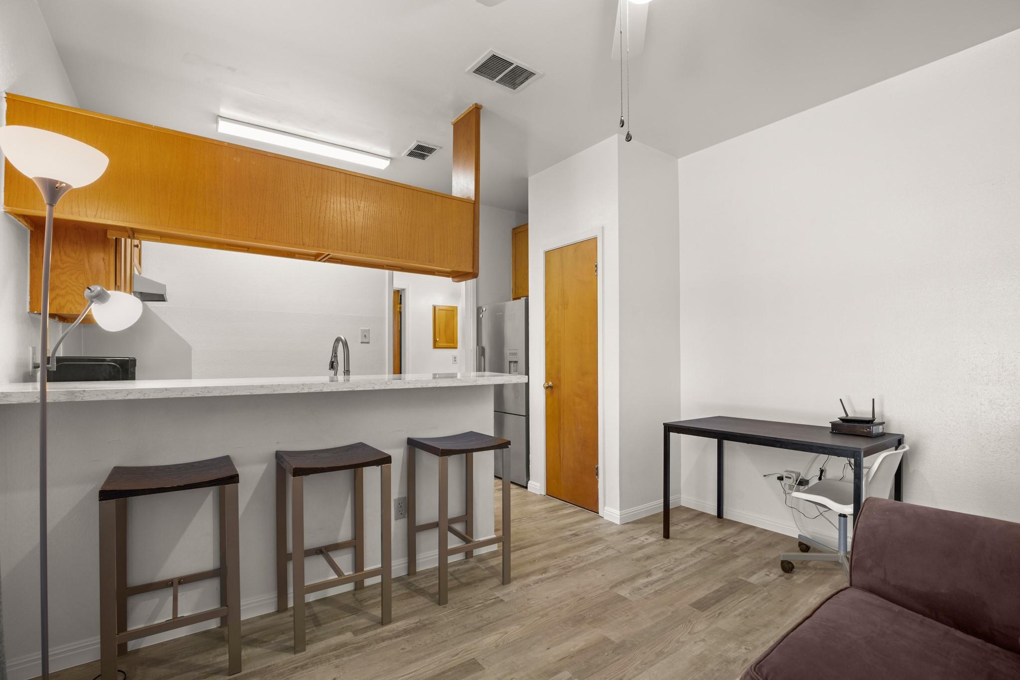 1905 San Gabriel ST # 101