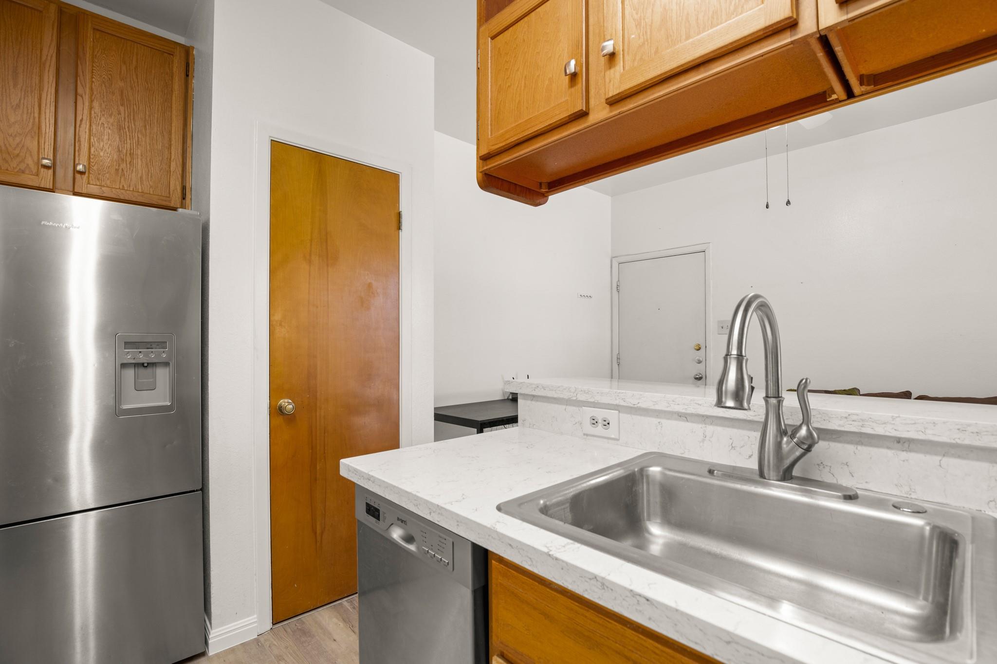 1905 San Gabriel ST # 101