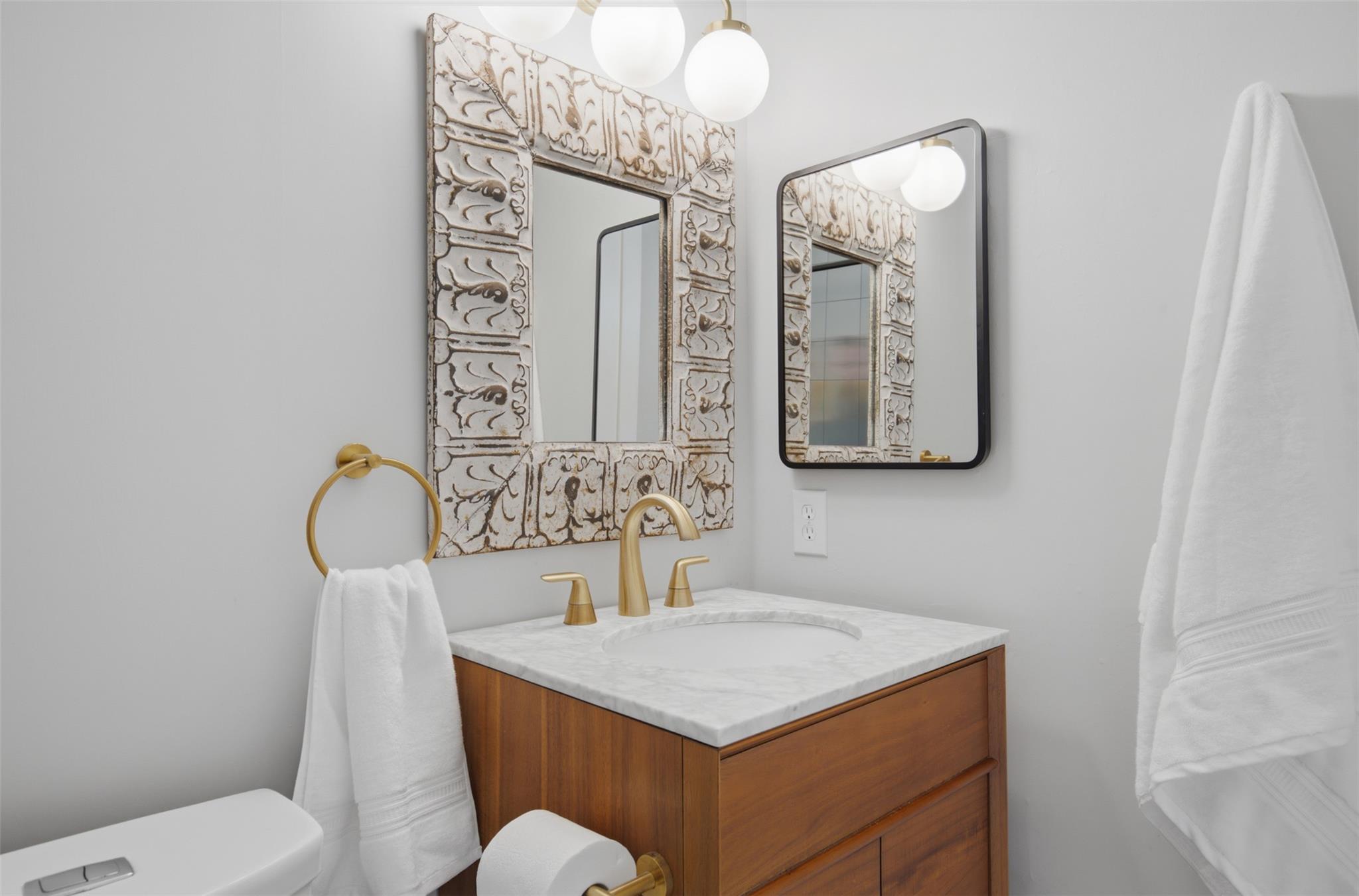 5307 King Henry DR