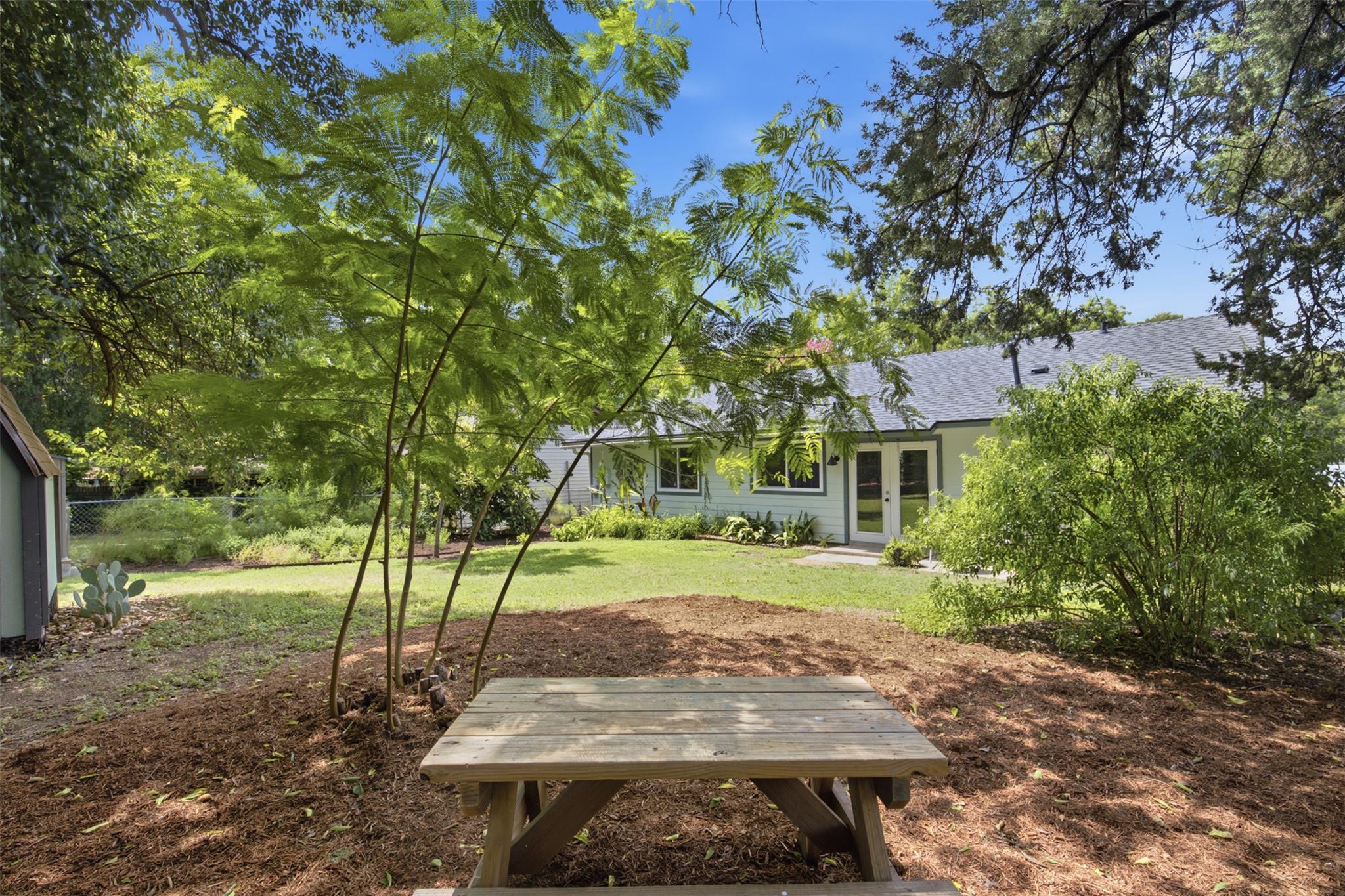5307 King Henry DR