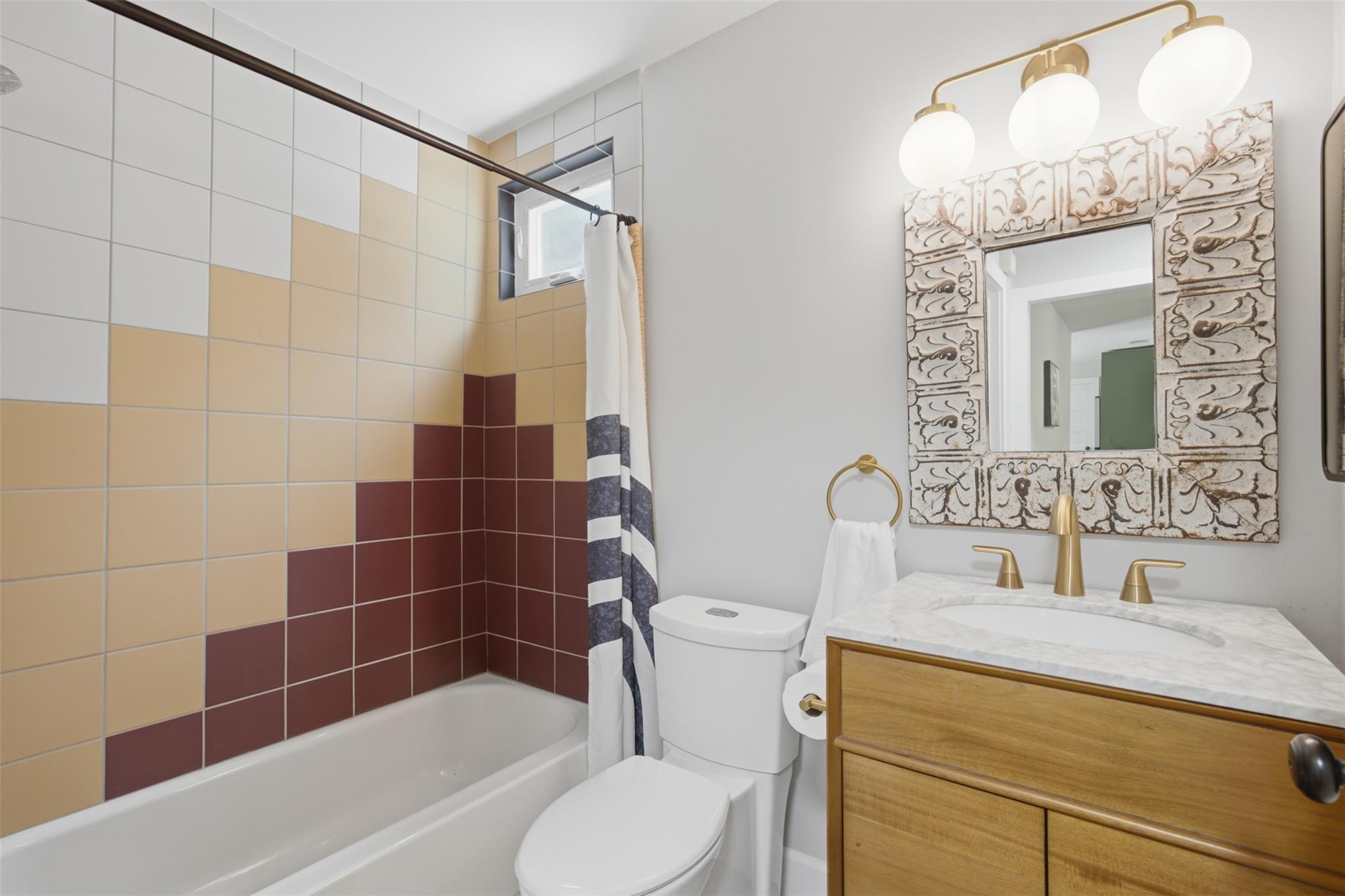 5307 King Henry DR