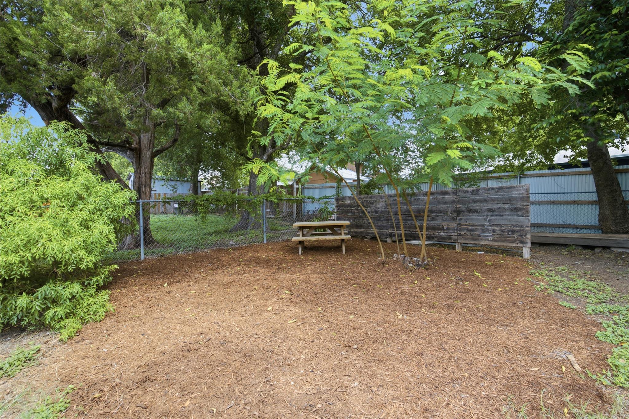 5307 King Henry DR