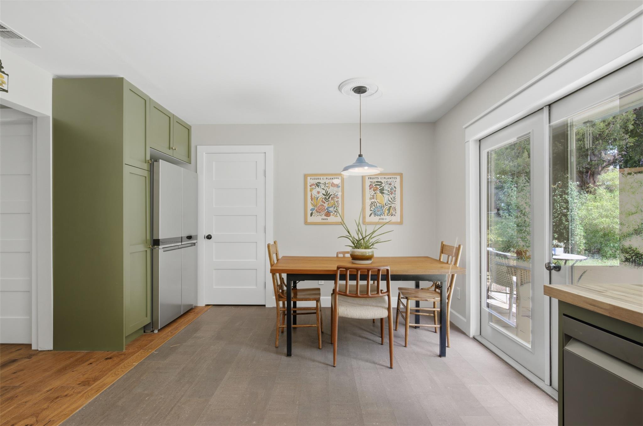 5307 King Henry DR