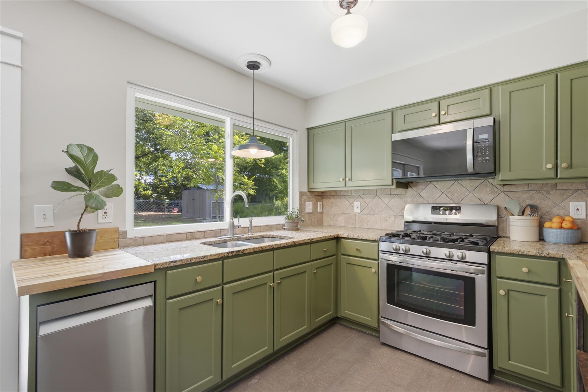 5307 King Henry DR