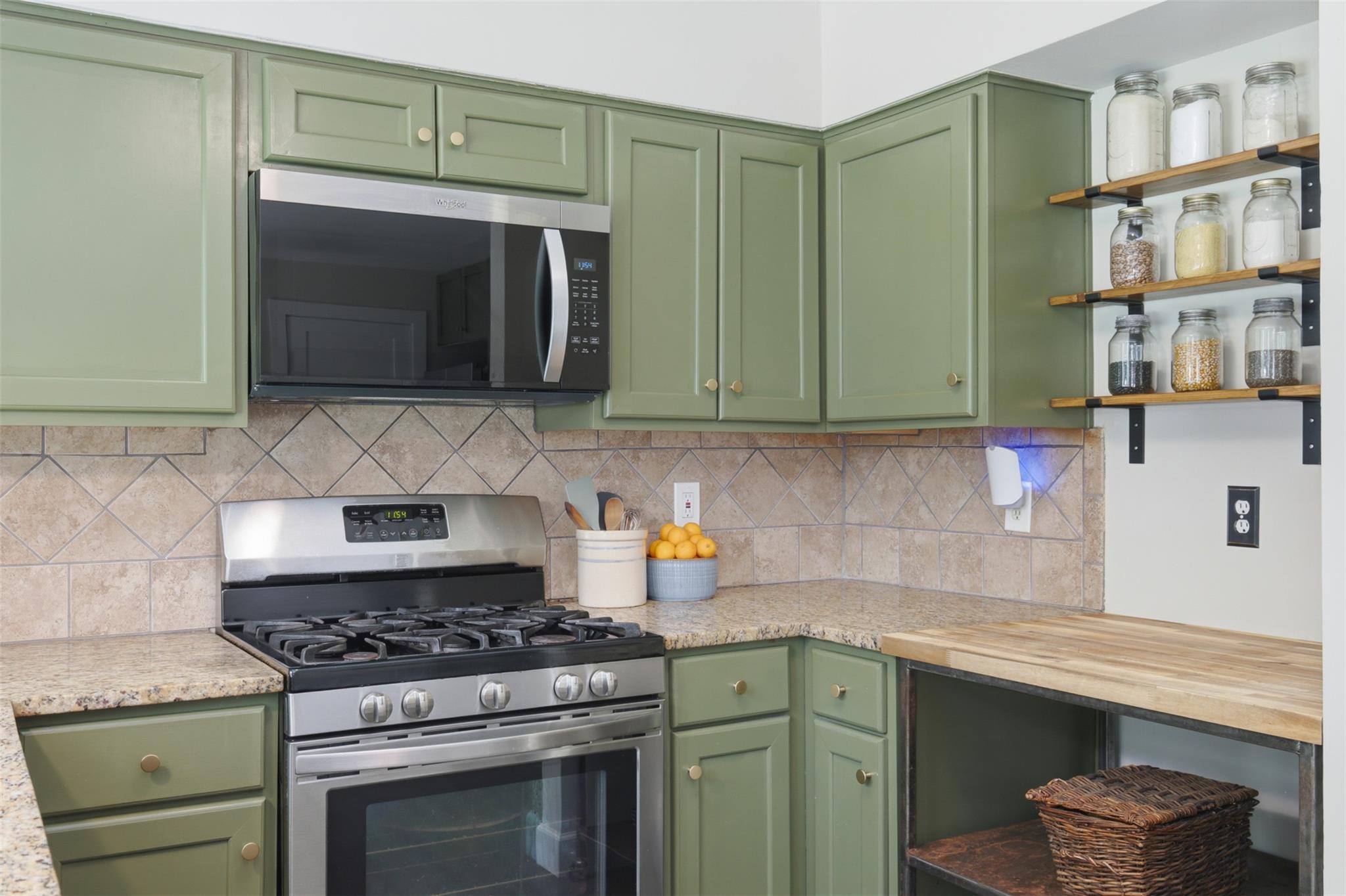 5307 King Henry DR