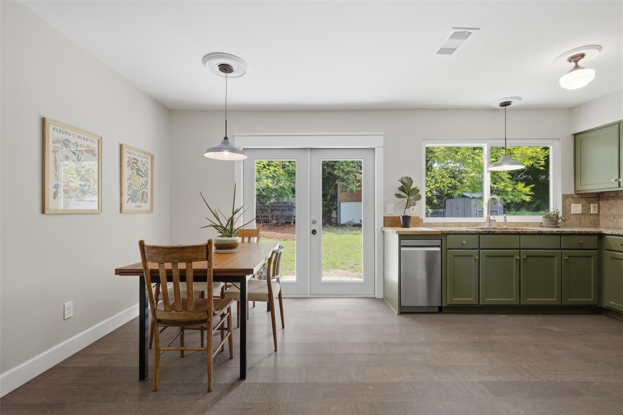 5307 King Henry DR