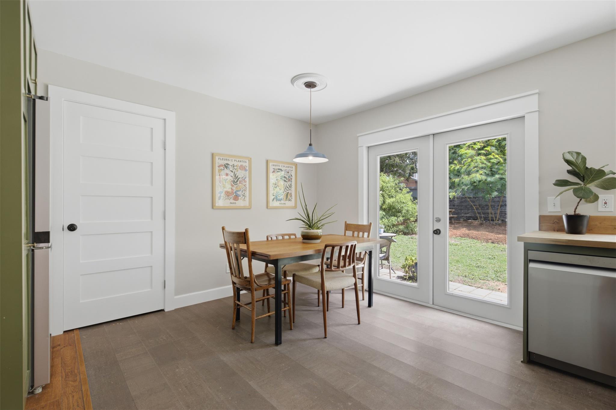 5307 King Henry DR