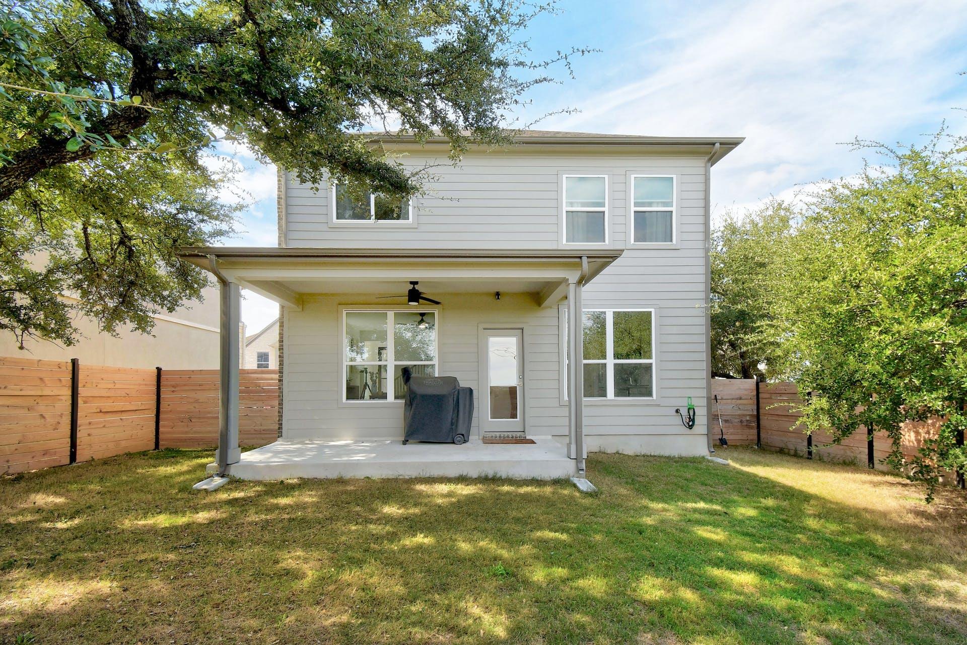 16601 Sydney Carol LN