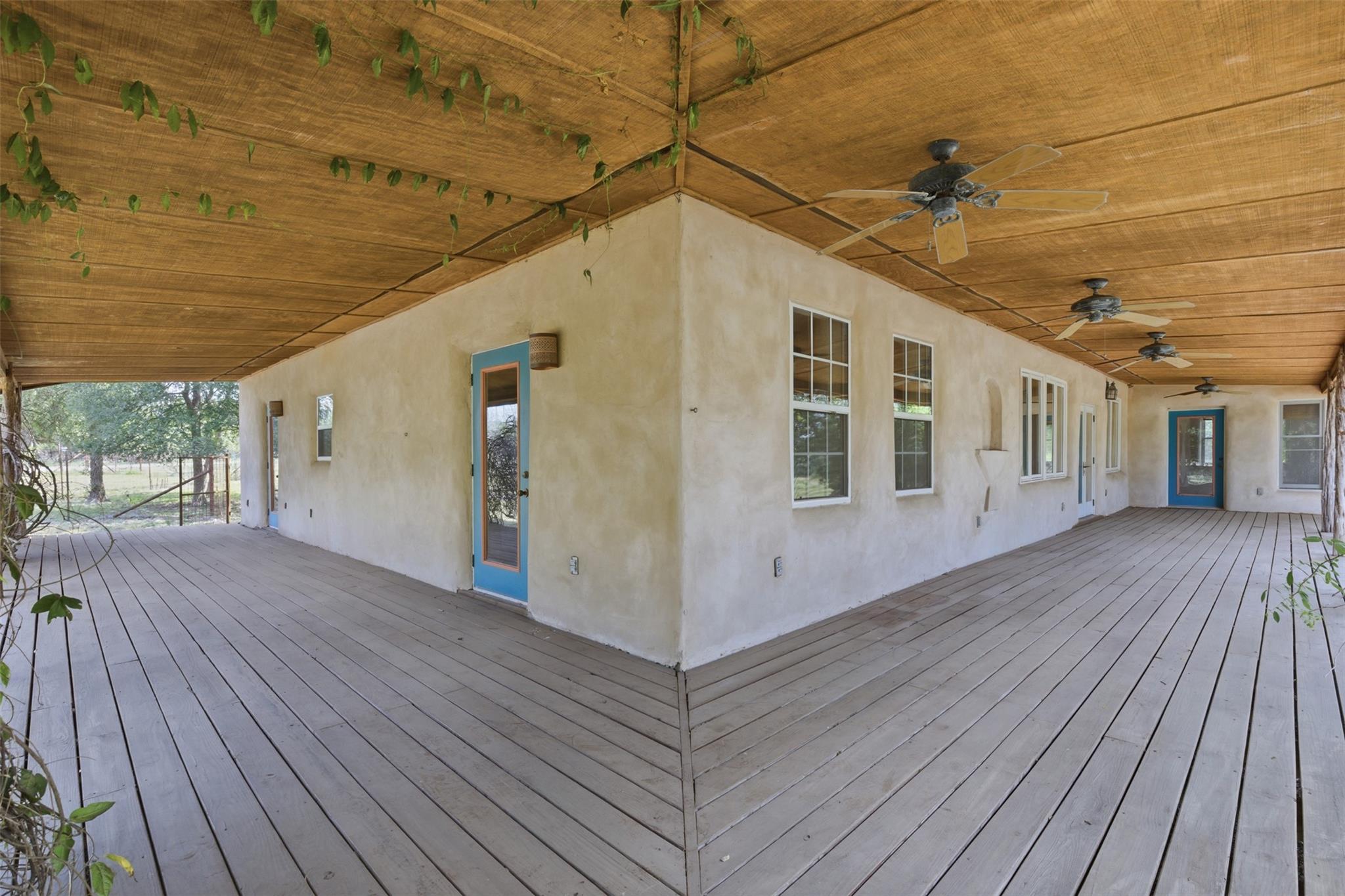 981 River Bend DR