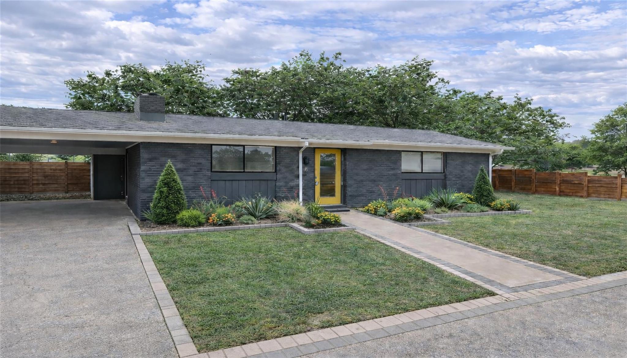 2203 Ventura DR