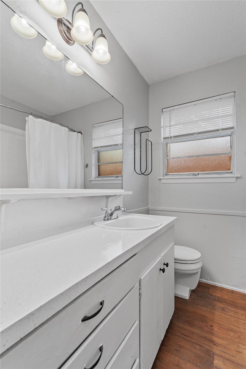 2203 Ventura DR