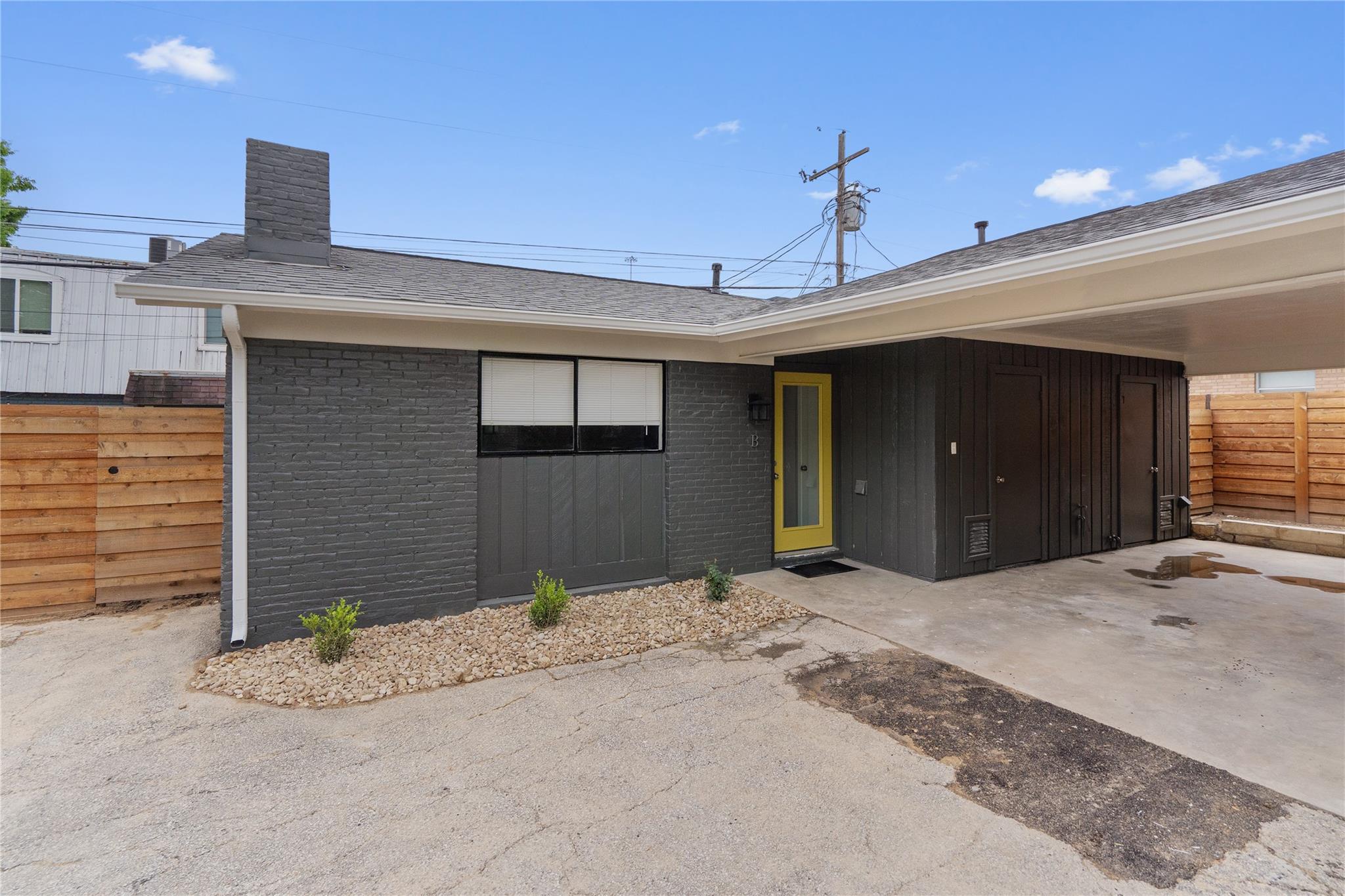 2203 Ventura DR
