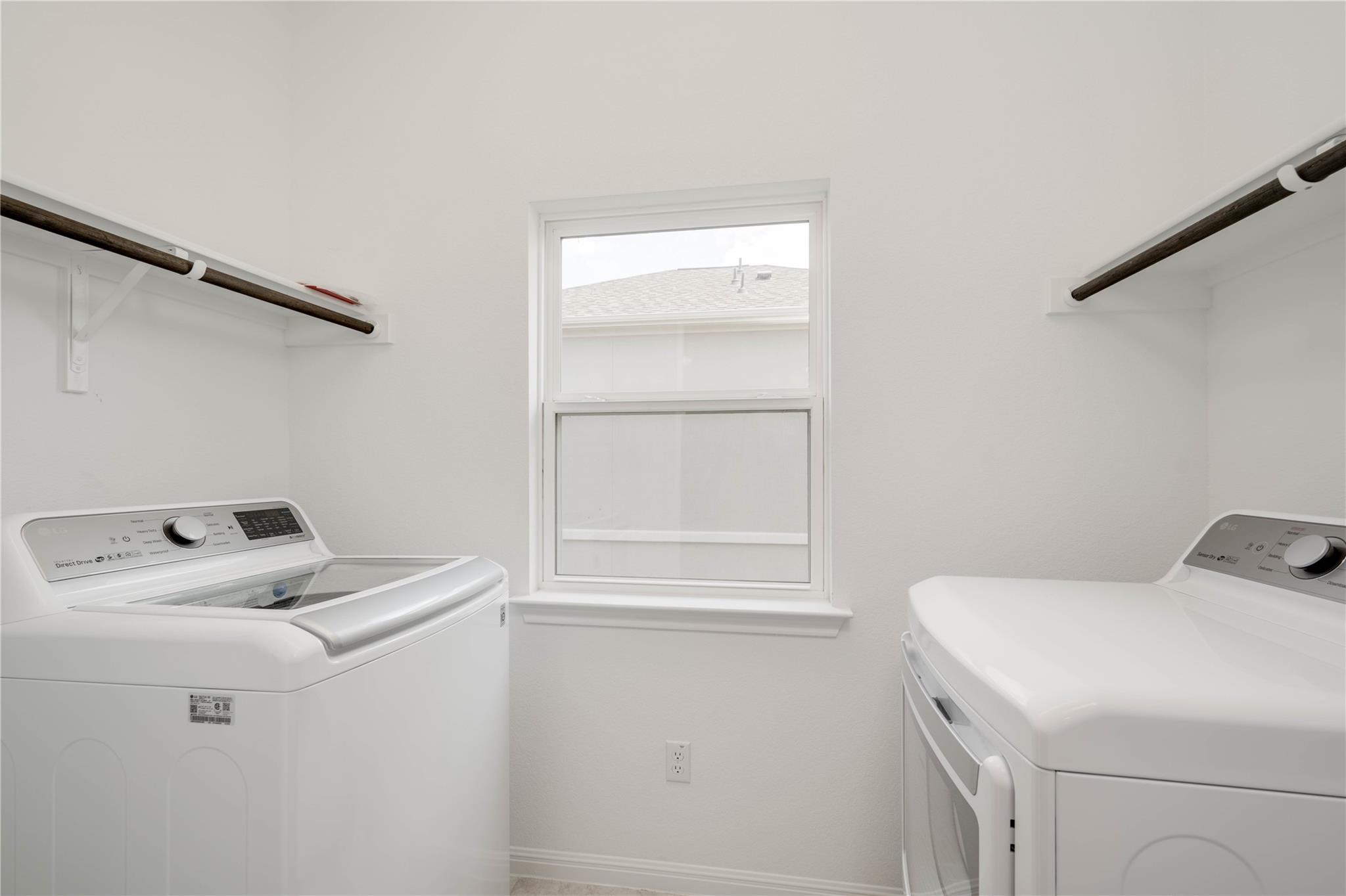 16601 Sydney Carol LN