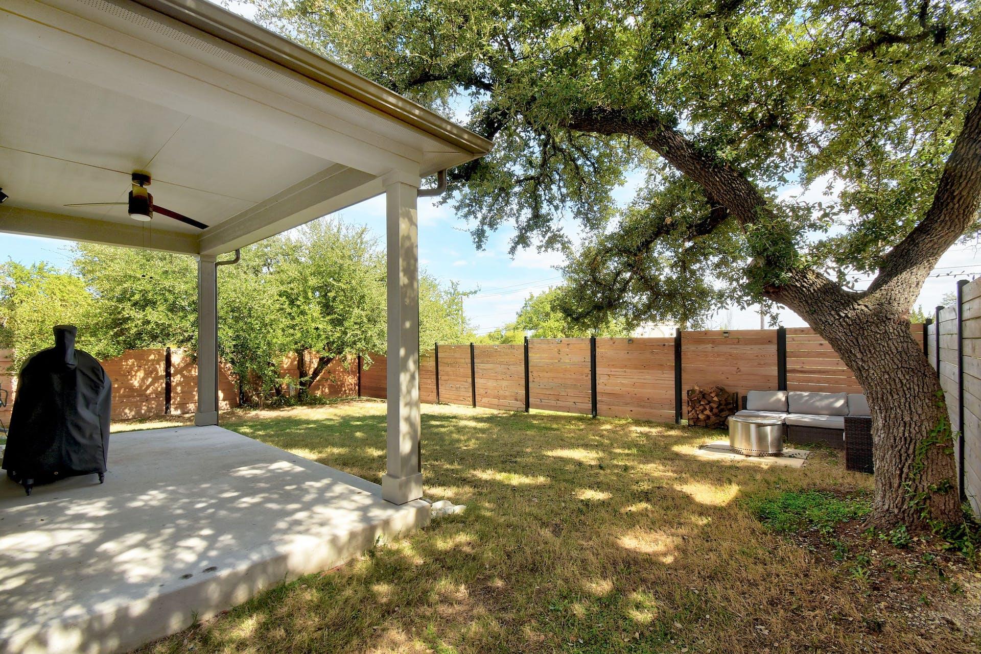 16601 Sydney Carol LN