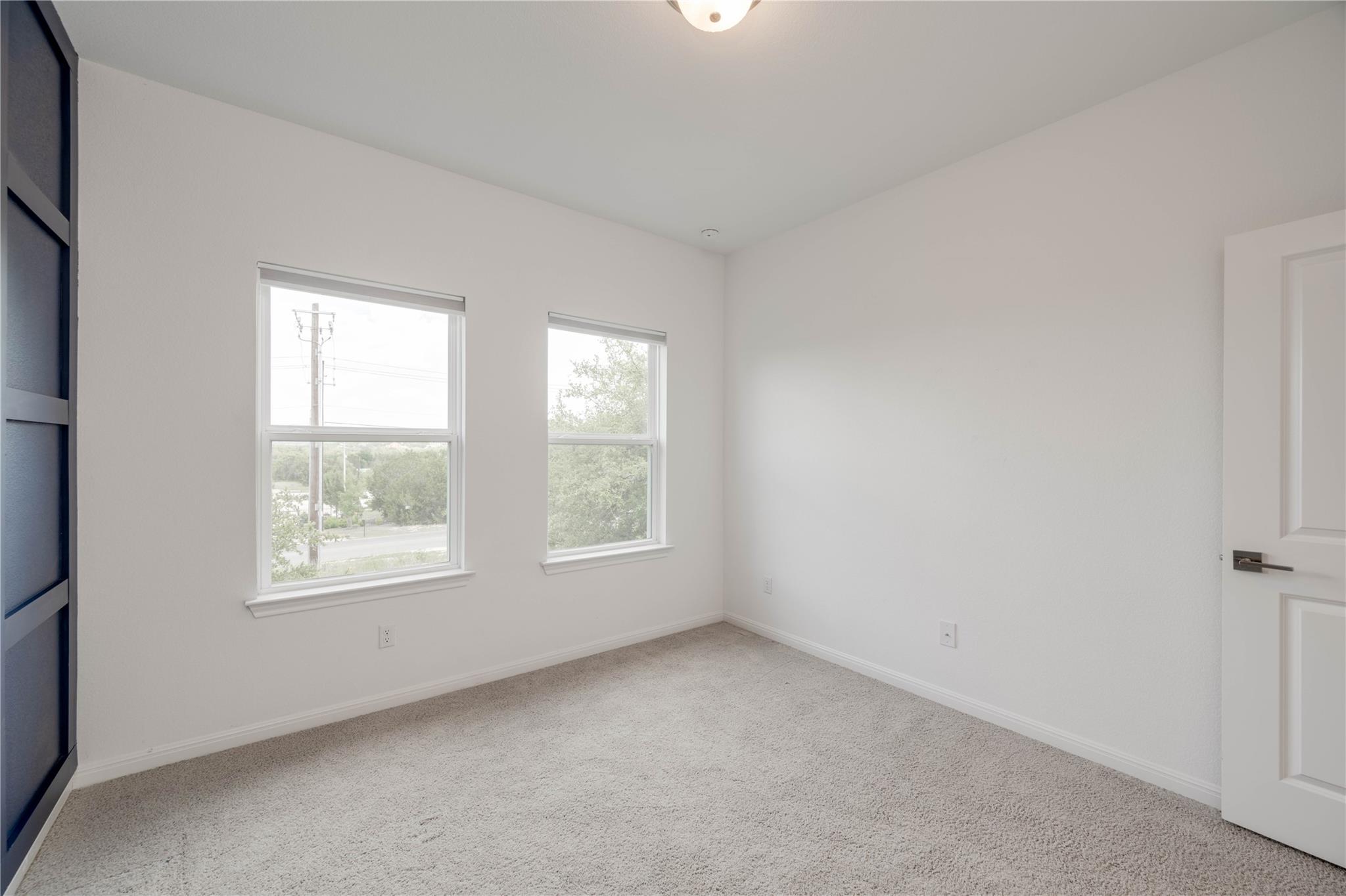 16601 Sydney Carol LN