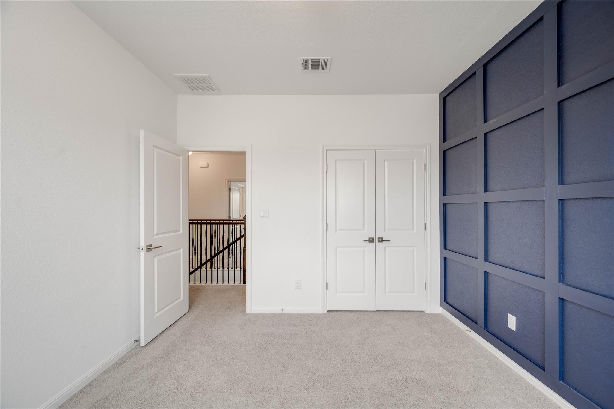 16601 Sydney Carol LN