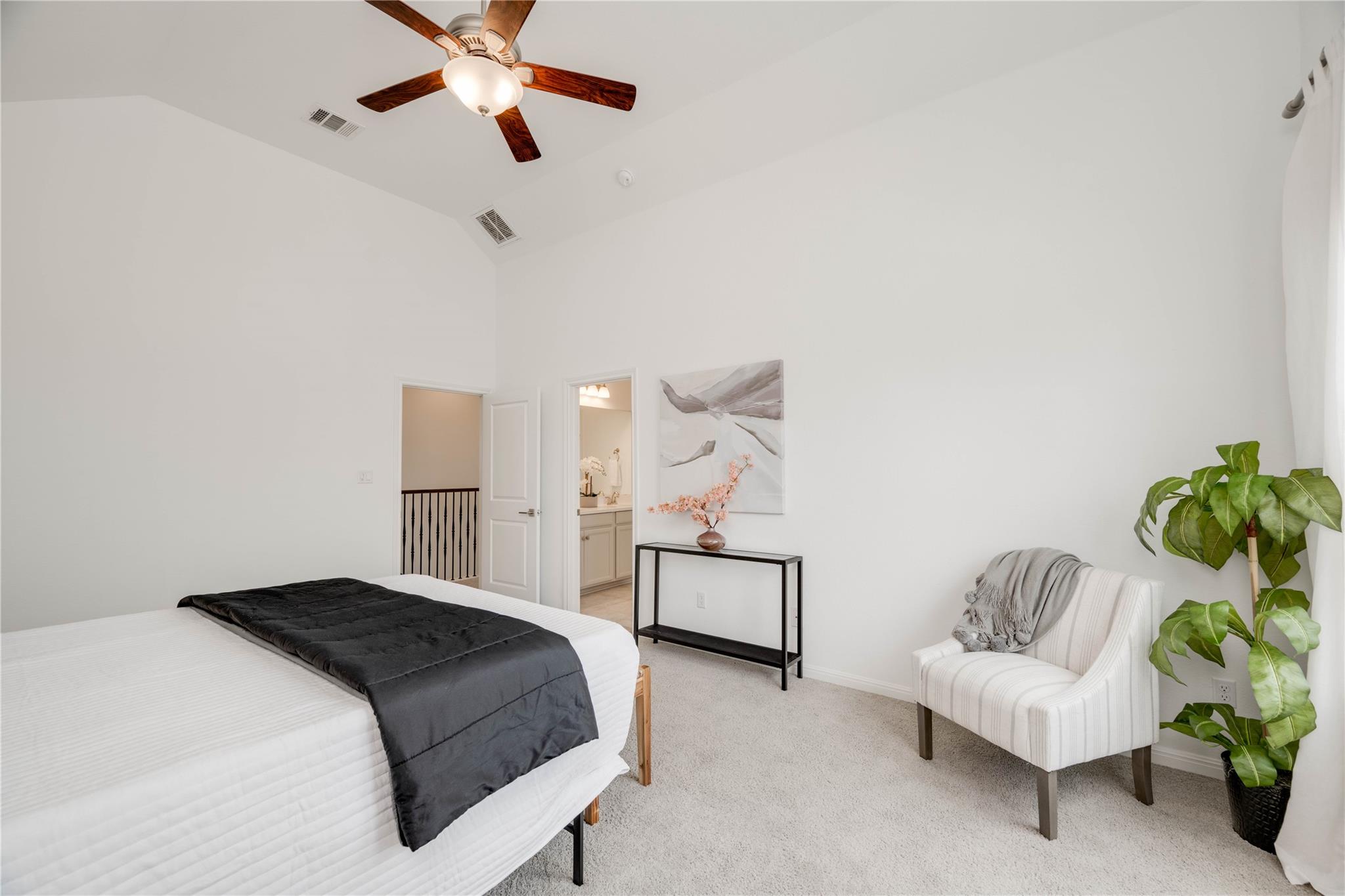 16601 Sydney Carol LN