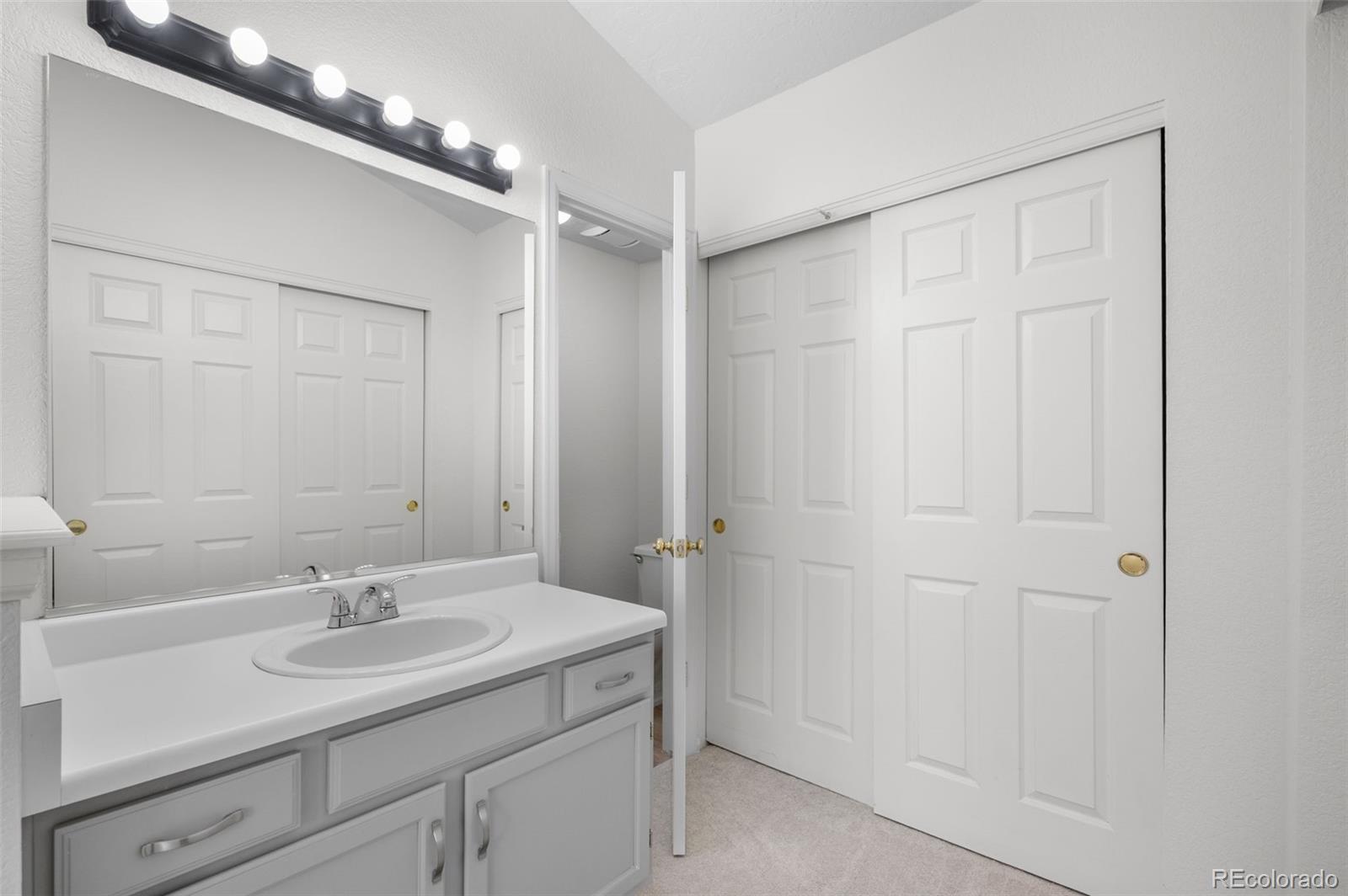 4542 S Gibraltar Street