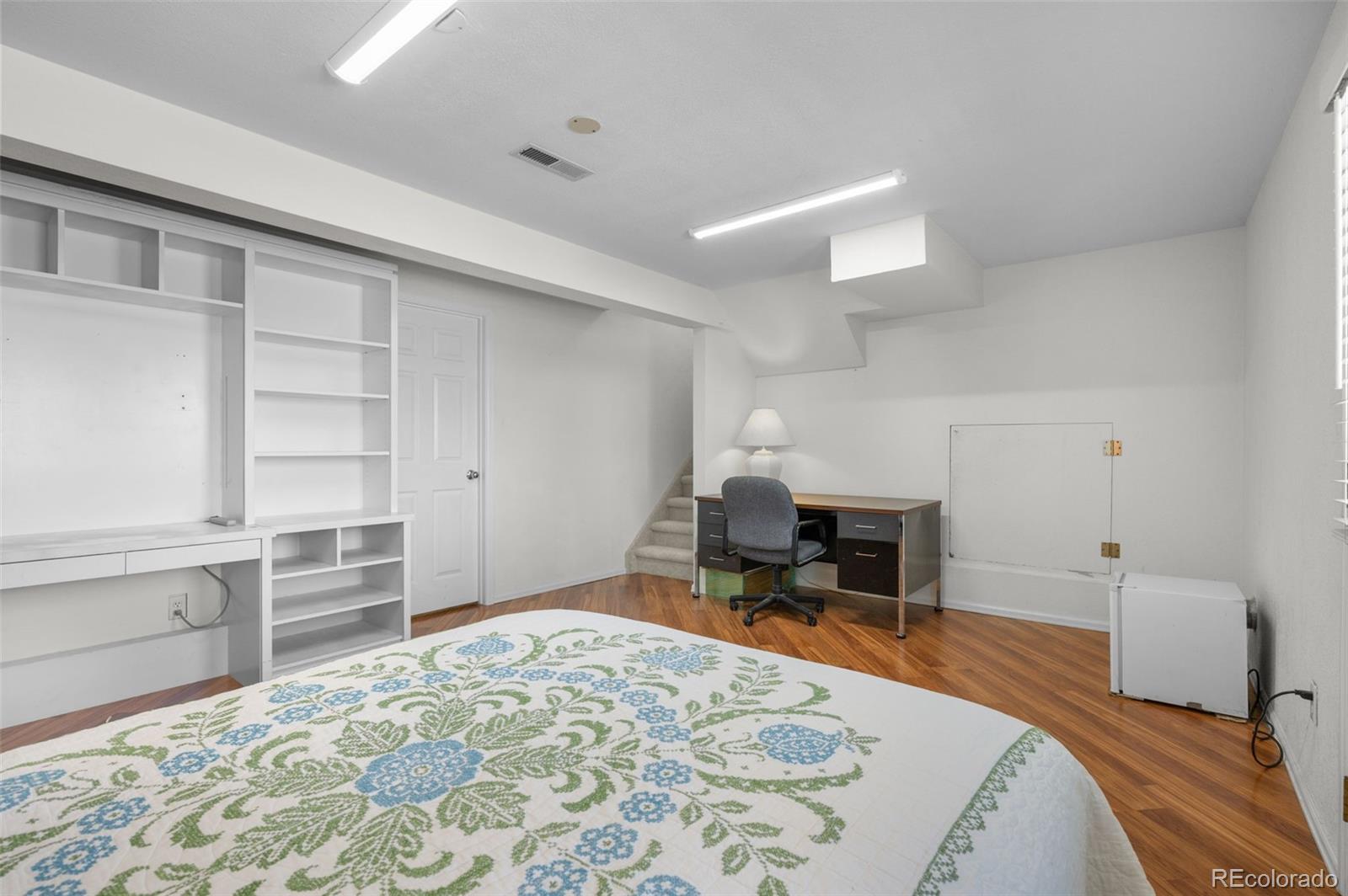 4542 S Gibraltar Street