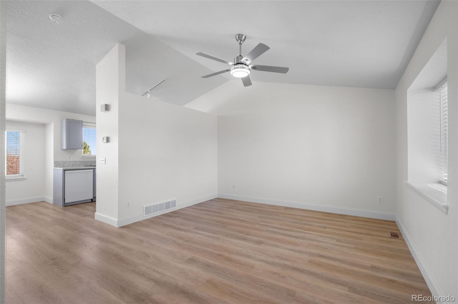 4542 S Gibraltar Street