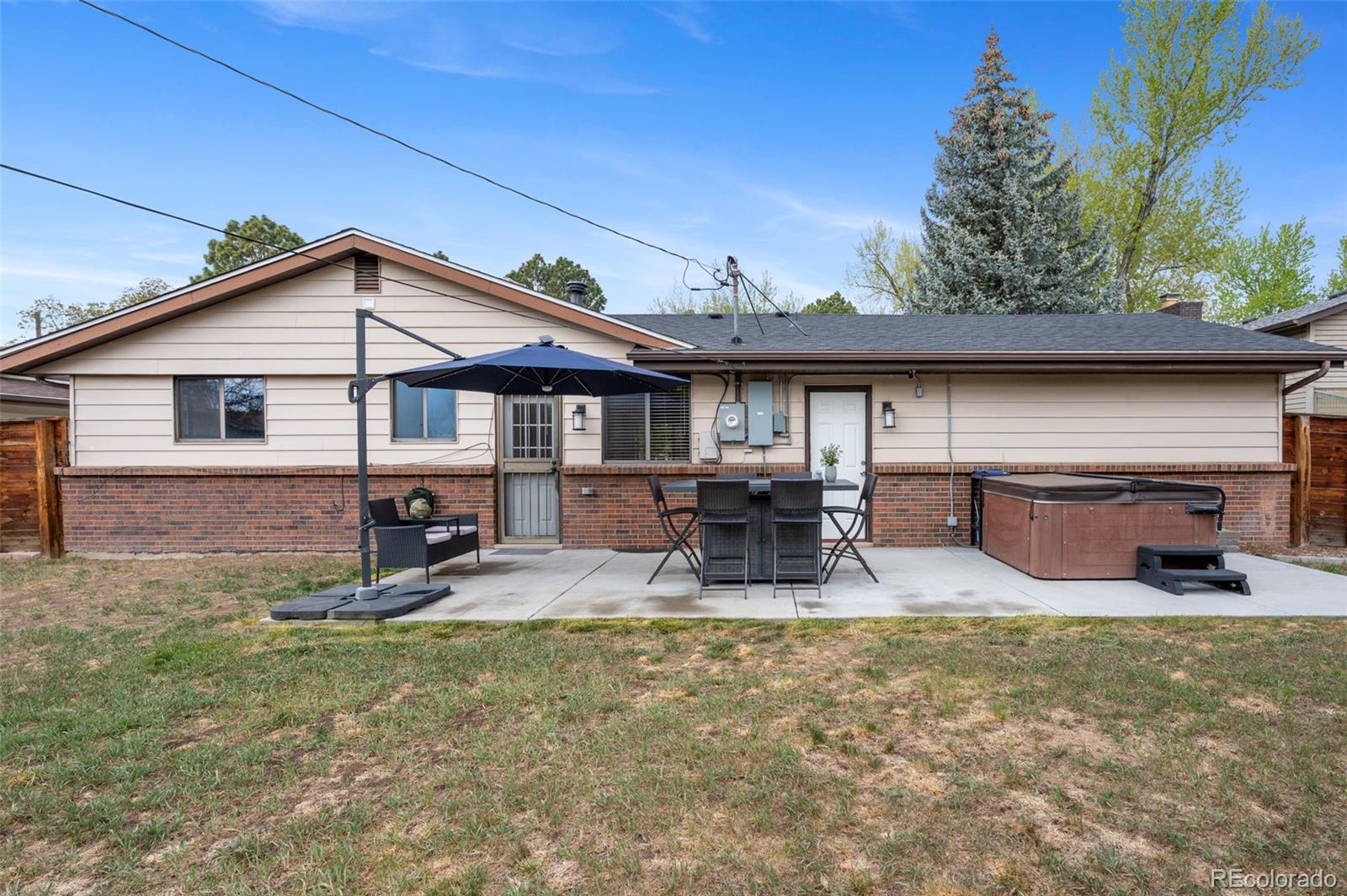 2962 S Webster Street