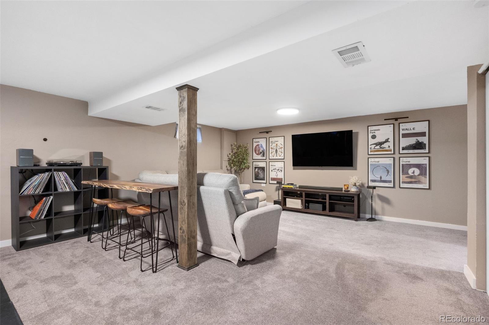 2962 S Webster Street