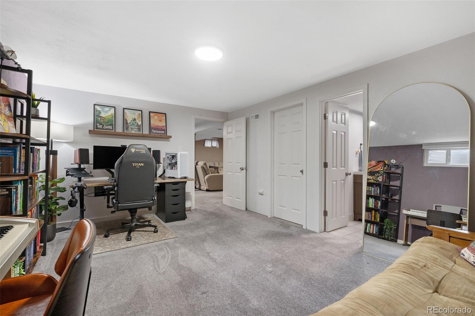 2962 S Webster Street