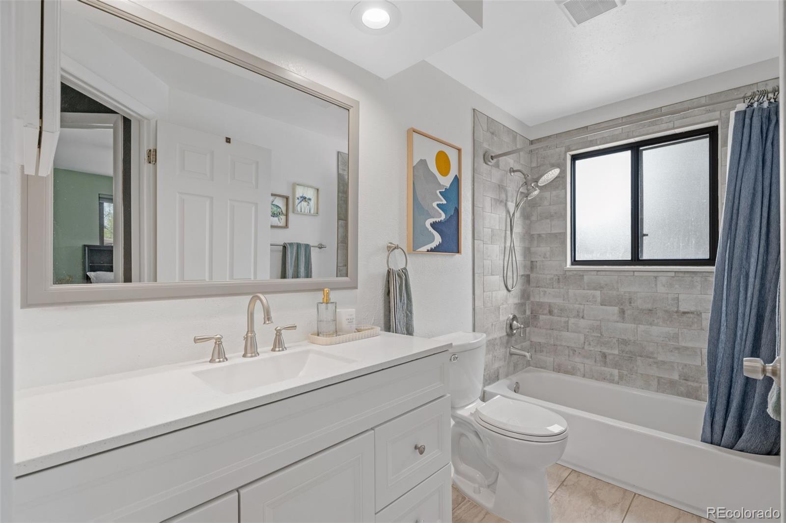 2962 S Webster Street