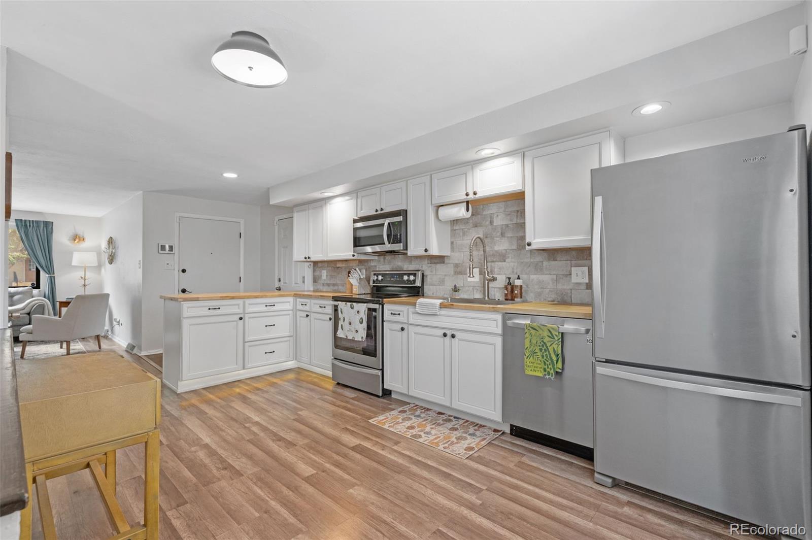 2962 S Webster Street