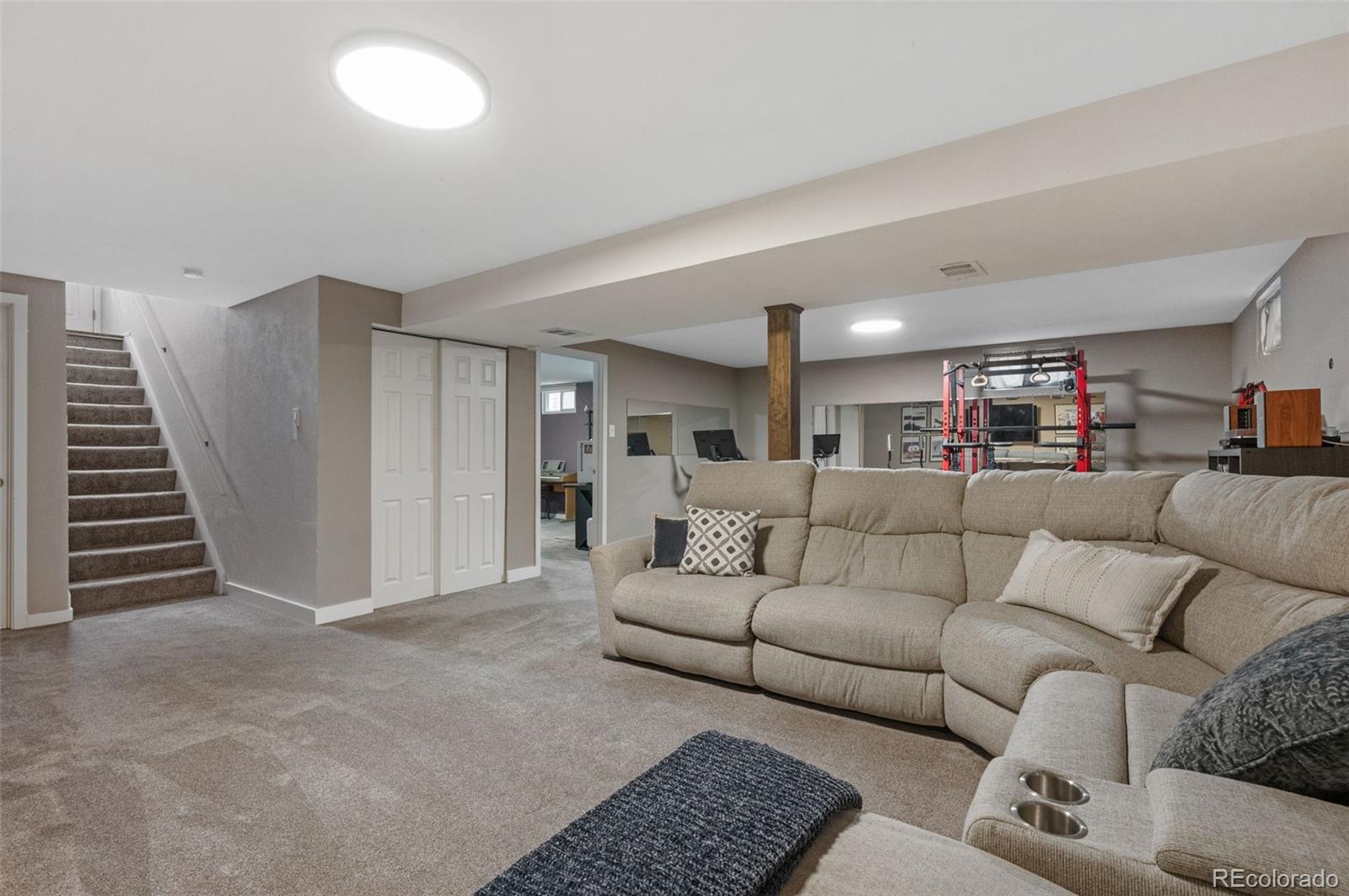 2962 S Webster Street