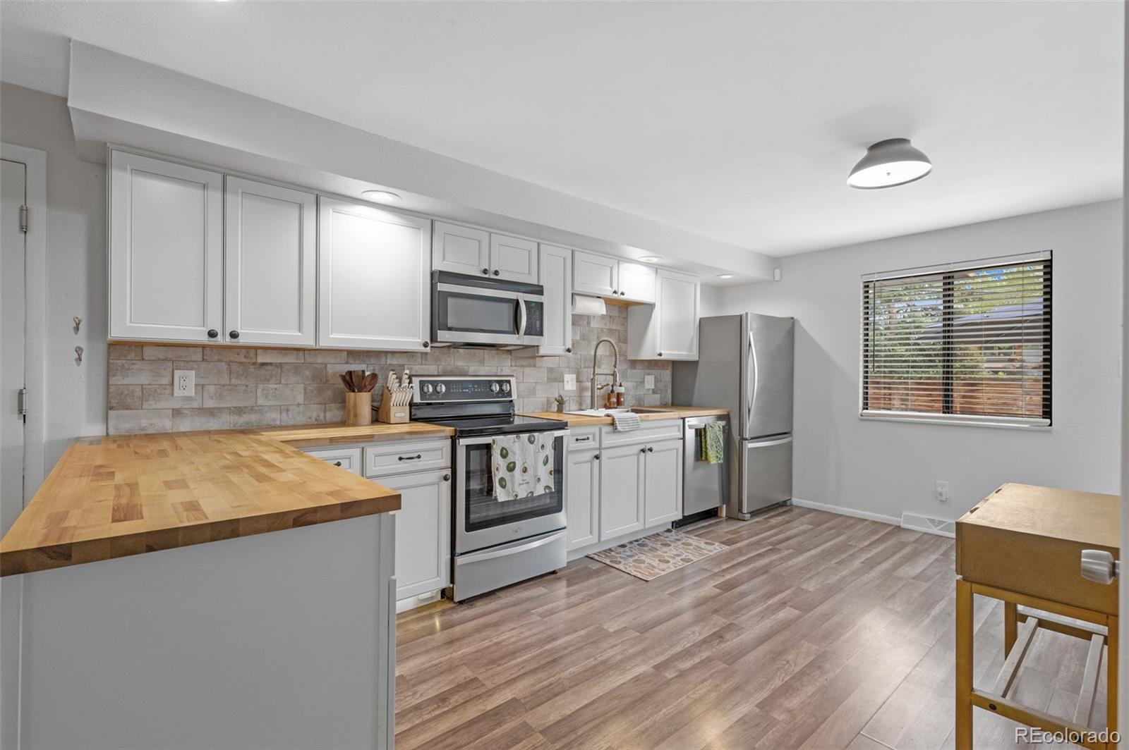 2962 S Webster Street